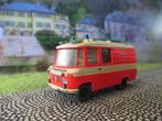 Mercedes T2 L 406 Binz DoKa Feuerwehr Rettungswagen, Hobby en Vrije tijd, Ophalen of Verzenden, Gebruikt, Bus of Vrachtwagen, Herpa