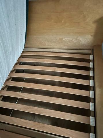 Gratis Malm IKEA eenpersoonsbed beschikbaar voor biedingen