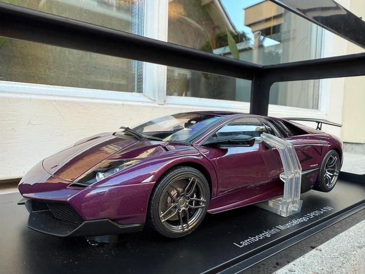 1:18 Lamborghini Murcielago LP670-4 SV Purple Autoart 74628, Hobby en Vrije tijd, Modelauto's | 1:18, Gebruikt, Auto, Autoart