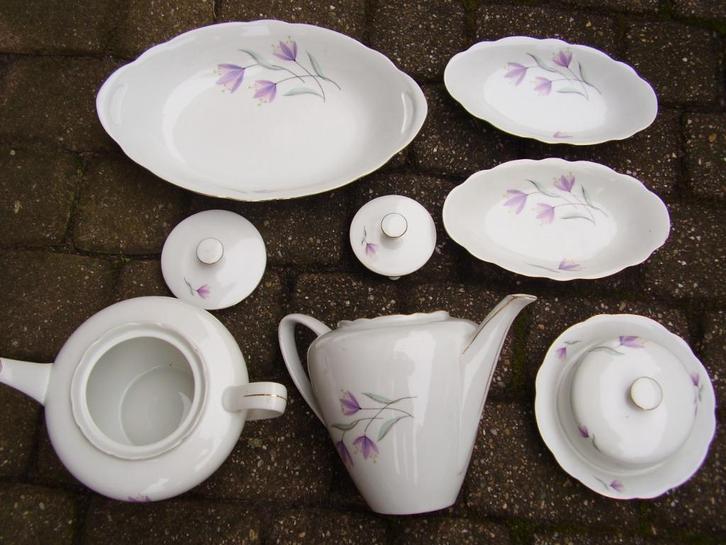 Gedeelte van oud servies, Huis en Inrichting, Keuken | Servies, Overige typen, Overige stijlen, Porselein, Verzenden