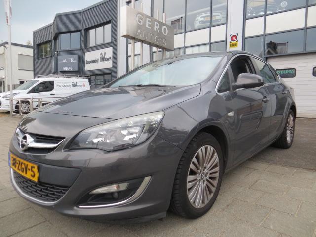 Opel Astra 1.4 Turbo Cosmo sedan nl auto veel opties, Auto's, Opel, Bedrijf, Te koop, Astra, ABS, Airbags, Airconditioning, Alarm