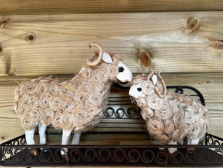 Decoratie schaapjes van touw, paasdeco, Huis en Inrichting, Woonaccessoires | Overige, Gebruikt, Ophalen of Verzenden