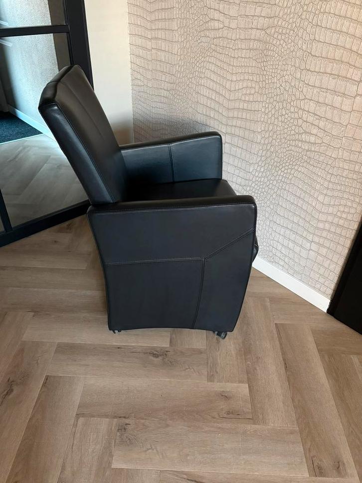 6 hele mooie en zeer nette echt leren eetkamerstoelen H&H, Huis en Inrichting, Stoelen, Zo goed als nieuw, Vijf, Zes of meer stoelen