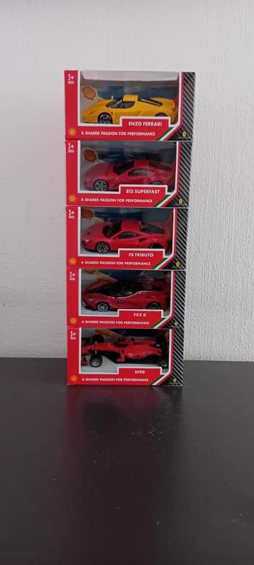 Modelauto's Ferrari Bburago 1:43 - diverse modellen beschikbaar voor biedingen