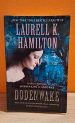 Laurell K. Hamilton - Dodenwake, Boeken, Laurell K. Hamilton, Ophalen of Verzenden, Zo goed als nieuw, Nederland