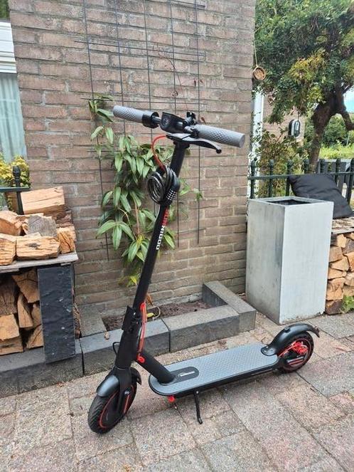 Electrische step NIEUW UIT DOOS + LADER + SLOT, Fietsen en Brommers, Steps, Nieuw, Elektrische step (E-scooter), Ophalen of Verzenden