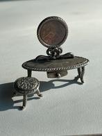 Zilveren miniatuur, kaptafeltje voor poppenhuis, Antiek en Kunst, Antiek | Goud en Zilver, Ophalen of Verzenden, Zilver