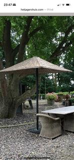 Rieten roran parasol vergrijsd incl metalen voet 200 x 200 m, Ophalen of Verzenden, Nieuw, Parasolvoet
