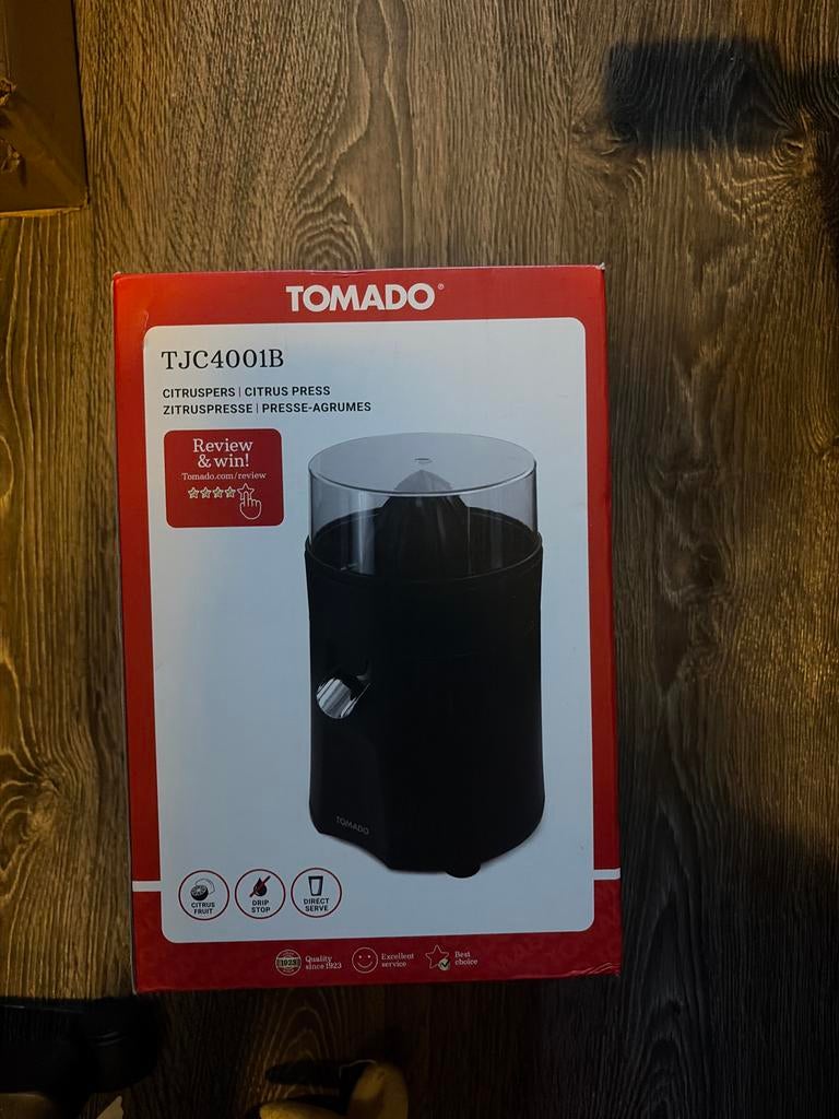 Nieuwe Tomado TJC4001B Citruspers, Witgoed en Apparatuur, Juicers, Nieuw, Citruspers, Elektrisch, Ophalen of Verzenden