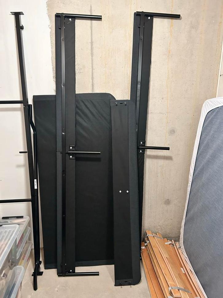 Zwart metalen bedframe - Tweepersoons, Huis en Inrichting, Slaapkamer | Bedden, Gebruikt, Tweepersoons, 140 cm, 200 cm, Metaal