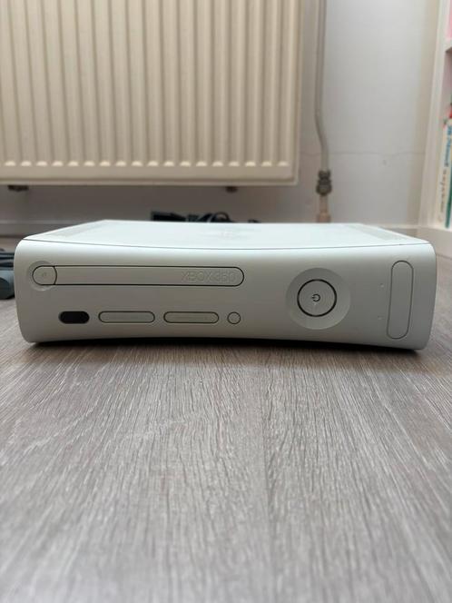 Xbox 360 Console + 14 Topgames + Accessoires, Spelcomputers en Games, Spelcomputers | Xbox 360, Gebruikt, Met 2 controllers, Met games