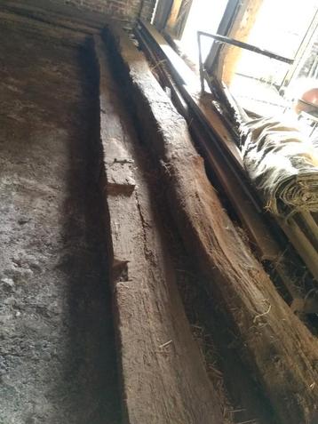 Eiken balken van 6,5  meter lang beschikbaar voor biedingen