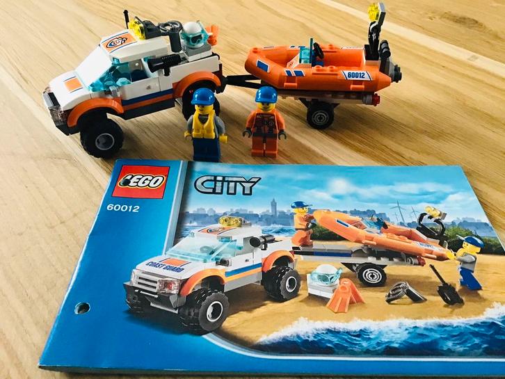 LEGO city 60012, 4x4 jeep, diving boat / raft, compleet ZGAN, Kinderen en Baby's, Speelgoed | Duplo en Lego, Zo goed als nieuw