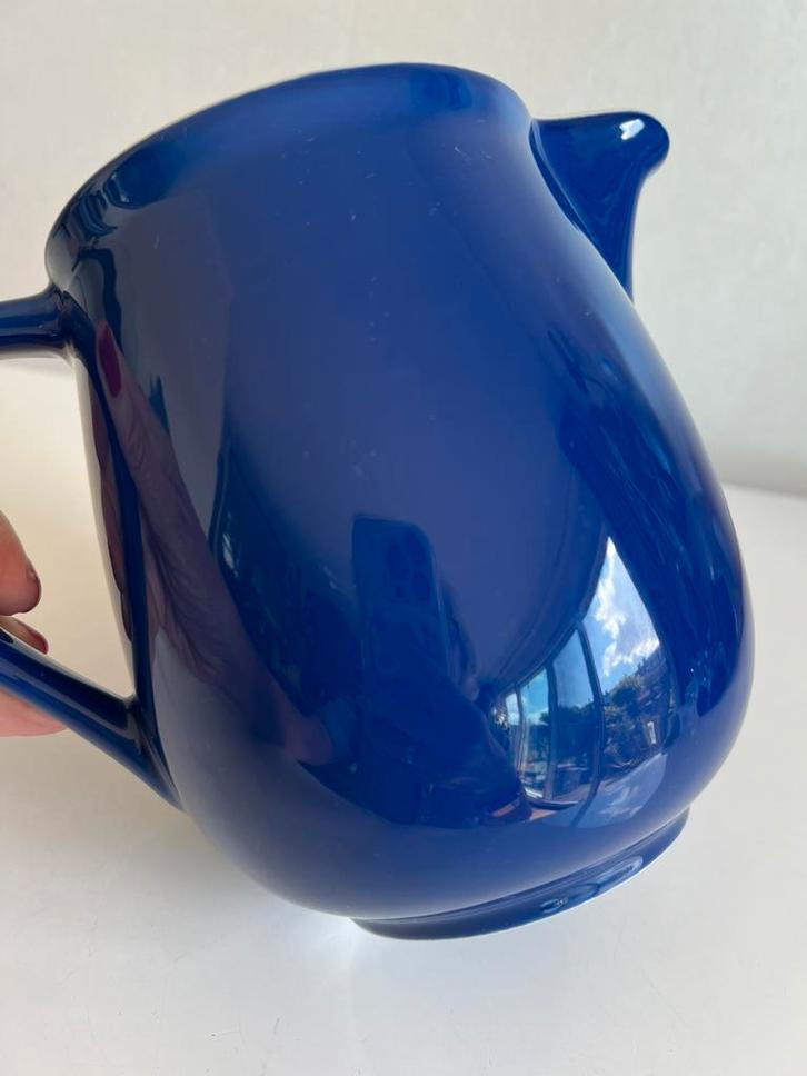 Deens Design ZONE Keramiek Waterkan Vaas Pauwblauw, Huis en Inrichting, Keuken | Servies, Zo goed als nieuw, Overige stijlen, Keramiek