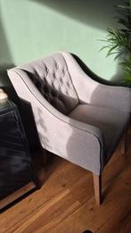 Stoeltje, stof,  taupe kleur met knopen., Minder dan 75 cm, Ophalen of Verzenden, Zo goed als nieuw, Stof