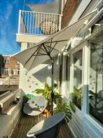 Parasol met voet, Tuin en Terras, Parasols, Kantelbaar, 1 tot 2 meter, Zweefparasol, Zo goed als nieuw