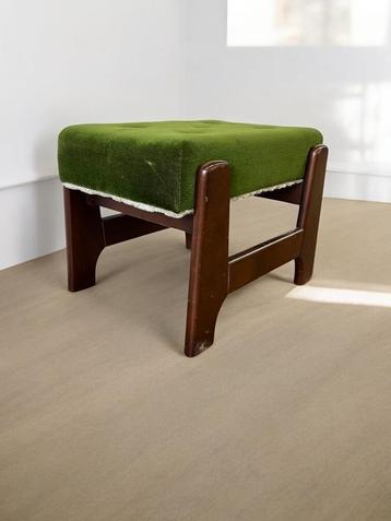 vintage groen opstapkrukje / poefje / keukentrapje beschikbaar voor biedingen