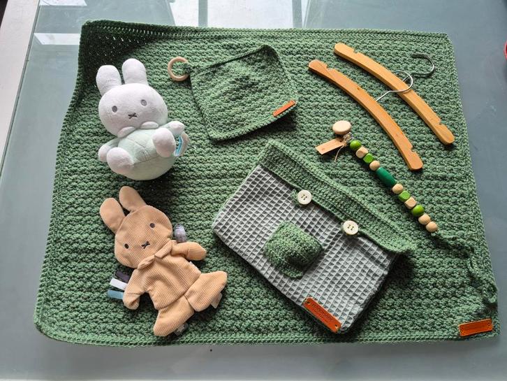 Zelfgehaakt Babydekentje Set groen, Kinderen en Baby's, Dekens, Slaapzakjes en Inbakerproducten, Nieuw, Overige typen, 100 cm of meer