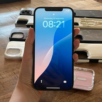 Zo goed als nieuw! Iphone 12 Pro Max 256GB met accessoires! beschikbaar voor biedingen