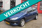 Peugeot 206 1.4 Air-line AIRCO, NIEUWE APK, 5 DEURS, Auto's, Peugeot, Voorwielaandrijving, 4 cilinders, Blauw, Origineel Nederlands
