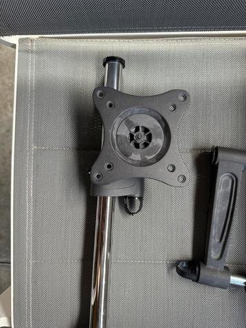 Monitor Standaard VESA 100 beschikbaar voor biedingen