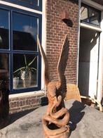 Uniek houten snijwerk van een adelaar met slang, Ophalen