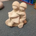 Stone Art beeldje: Kinderen op de fiets, Ophalen of Verzenden, Gebruikt, Beton, Mensenbeeld