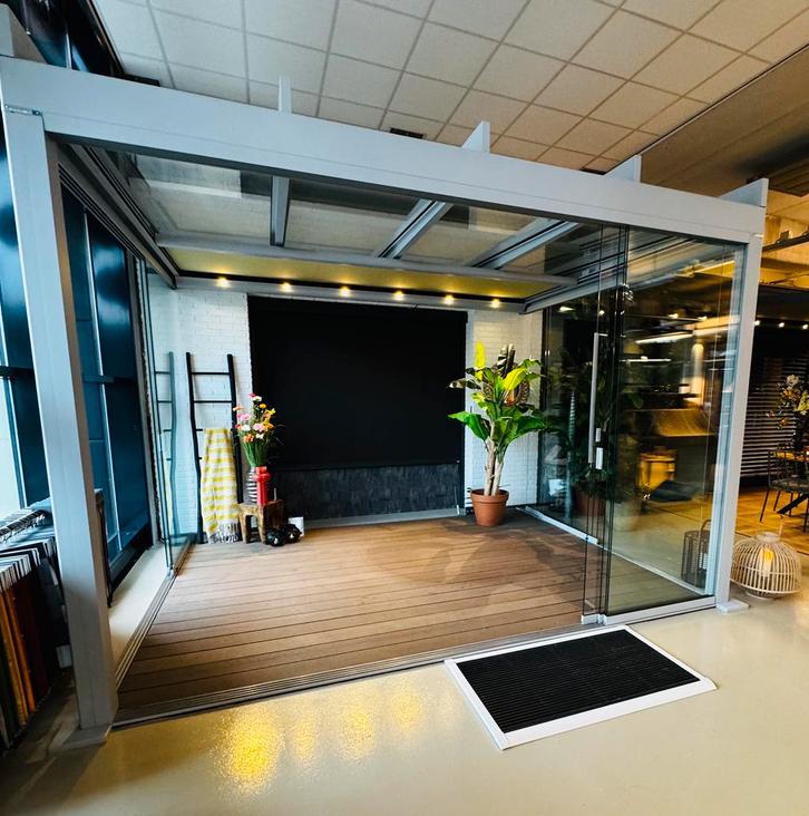 Weinor Terrasoverkapping met serezonwering (showroom model), Tuin en Terras, Overkappingen, Nieuw, Serre, Ophalen