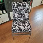 Vier z.g.a.n. leuke fauteuil stoelen, goede stof Zebra motie, Huis en Inrichting, Minder dan 75 cm, Design, Stof, Zo goed als nieuw