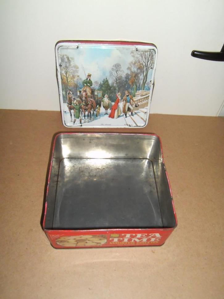 Groot oud blik Teatime,"the arrival"koets,gesigneerd,winkelb, Verzamelen, Blikken, Gebruikt, Koek(jes), Overige merken, Ophalen of Verzenden