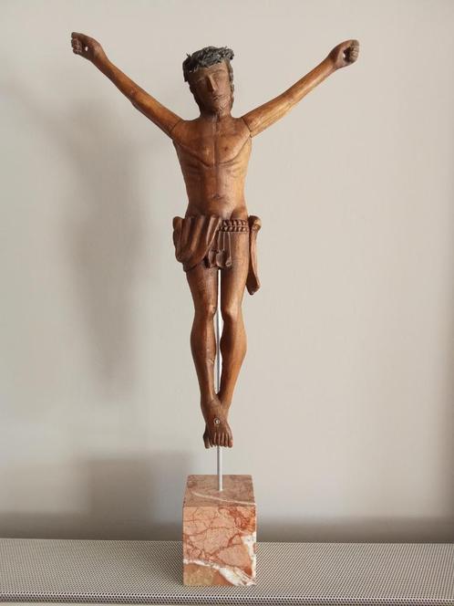 Corpus Christi op sokkel 65.5cm, Verzamelen, Religie, Gebruikt, Christendom | Katholiek, Beeld(je), Ophalen of Verzenden