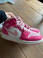 Nike air jordan mid fierce pink 36,5 in zeer goede staat, Kinderen en Baby's, Ophalen of Verzenden, Zo goed als nieuw, Meisje