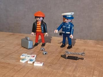 Playmobil Politieagent en Boef  beschikbaar voor biedingen