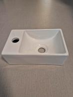 Fonteintje WC Clasico Keramiek Wit - Kraangat Links, Huis en Inrichting, Minder dan 50 cm, Nieuw, Ophalen of Verzenden, Minder dan 25 cm