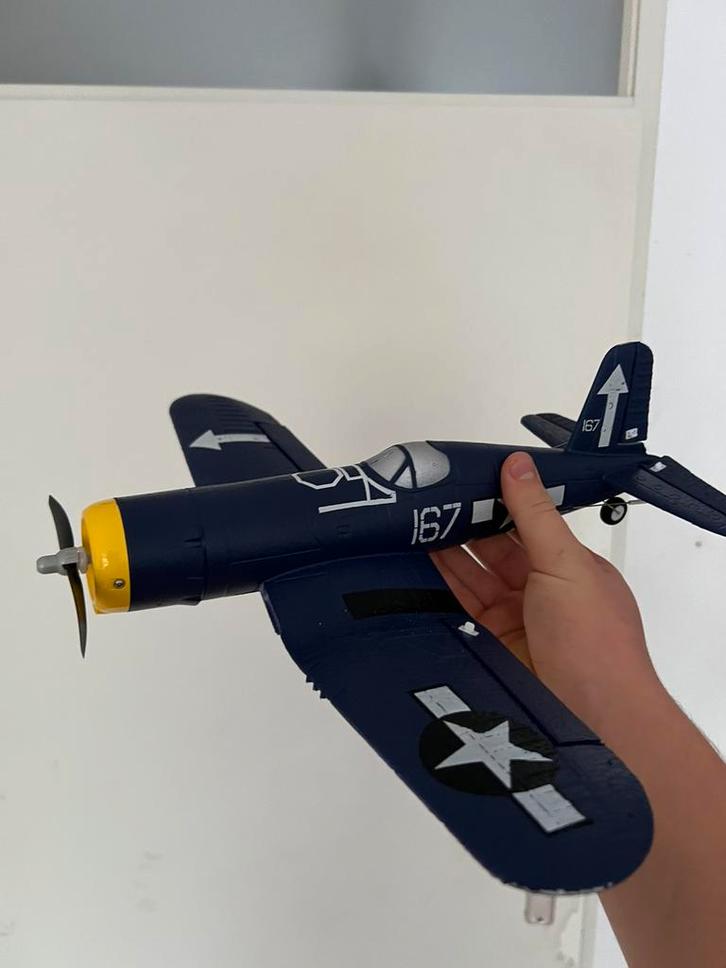 Rc mini corsair, Verzamelen, Luchtvaart en Vliegtuigspotten, Zo goed als nieuw, Schaalmodel, Ophalen