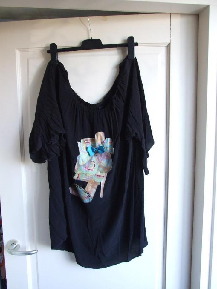 Yoek zgan zwart top met schoenafbeelding 48, Kleding | Dames, Tops, Zo goed als nieuw, Maat 46/48 (XL) of groter, Zwart, Korte mouw