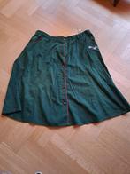 Groene rok met folkloremotief mt 52 i.z.g.st., Maat 46/48 (XL) of groter, Ophalen of Verzenden, Gedragen, Onder de knie