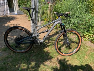 YT Yeffsy 27,5 inch maat L beschikbaar voor biedingen