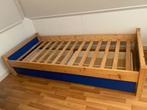 Stoer en handig bed, Huis en Inrichting, Slaapkamer | Bedden, Ophalen, 90 cm, Zo goed als nieuw, Stoer en robuust