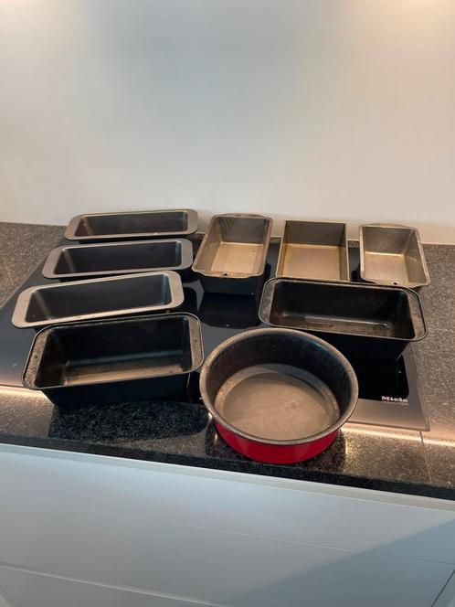 9 bakvormen, Huis en Inrichting, Keuken | Potten en Pannen, Gebruikt, Ophalen of Verzenden