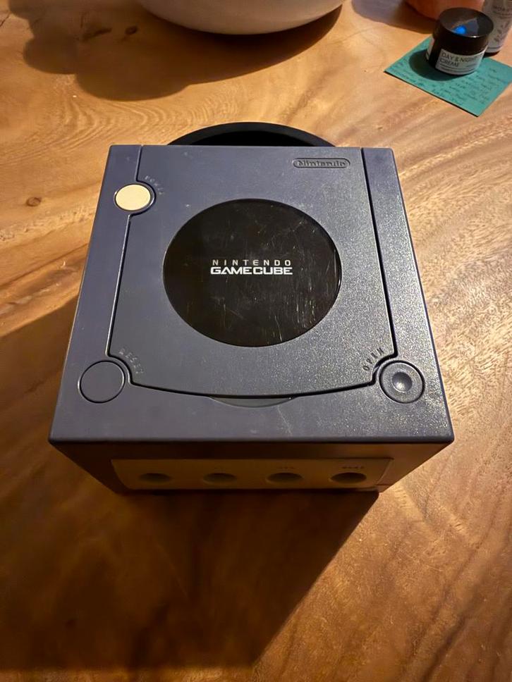 Defecte GameCube - Voor reparatie of onderdelen, Spelcomputers en Games, Spelcomputers | Nintendo GameCube, Niet werkend, Paars