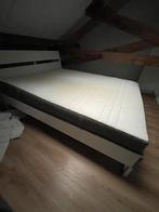 IKEA trysil bed frame + IKEA hovag matras, Huis en Inrichting, Ophalen, Gebruikt, Wit, Tweepersoons