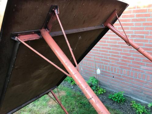 retro vintage tafel - metalen design frame - zeer stevig, Huis en Inrichting, Tafels | Eettafels, Gebruikt, Metaal, Ophalen