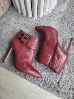 Enkellaarzen Invito, Kleding | Dames, Schoenen, Ophalen of Verzenden, Gedragen, Rood