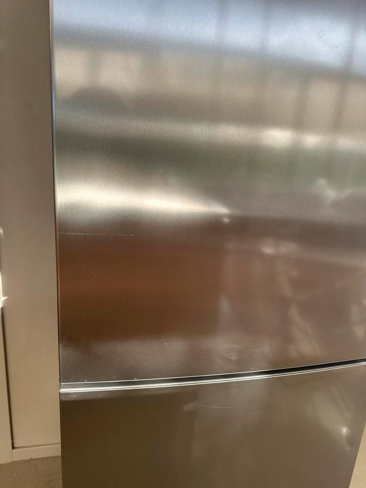 Bosch KGE49AICA Koel-vriescombinatie RVS (2022), Witgoed en Apparatuur, Koelkasten en IJskasten, Gebruikt, Met aparte vriezer