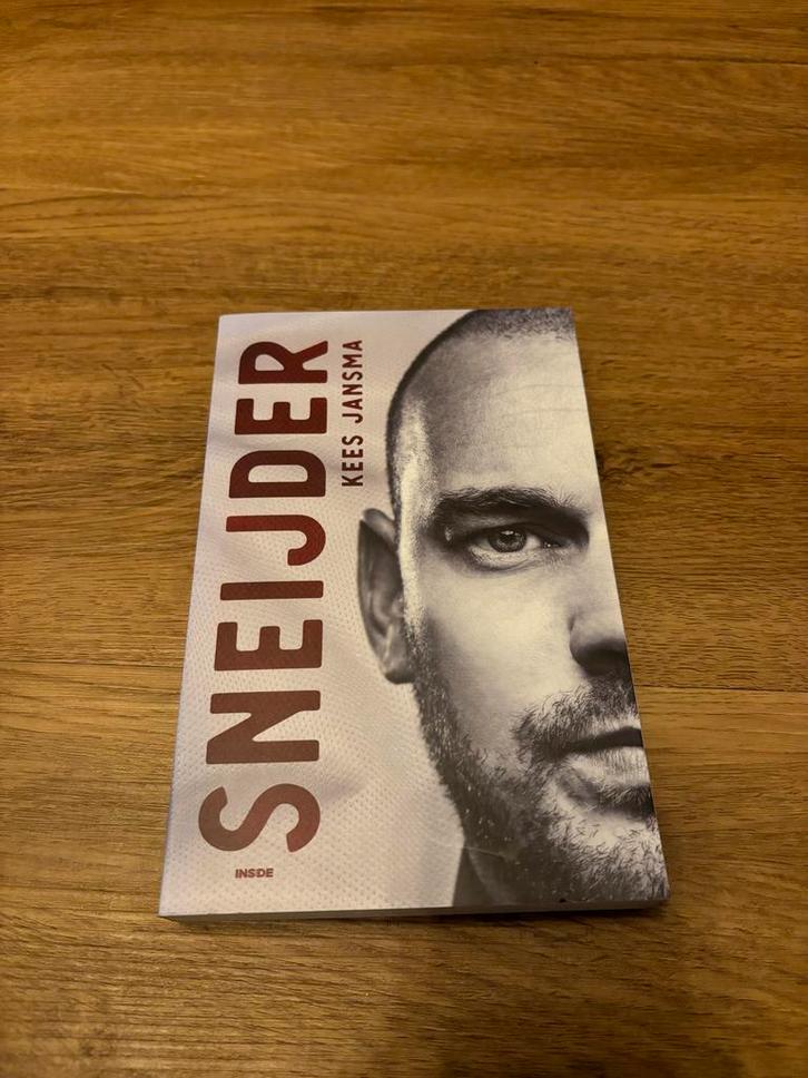 Wesley Sneijder - Biografie, Boeken, Biografieën, Zo goed als nieuw, Sport, Ophalen of Verzenden