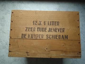 Oude Schiedamse jeneverkist beschikbaar voor biedingen
