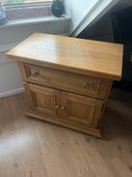 Houten kastje met klep en deurtjes - ivm verhuizing, Ophalen, Gebruikt, 50 tot 100 cm, 25 tot 50 cm