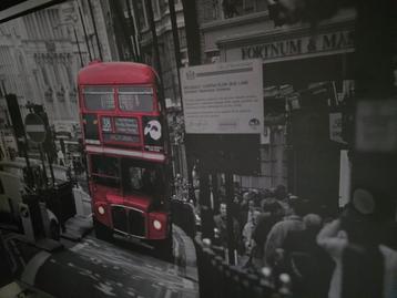 Londen Muurdecoratie met Rode Dubbeldekker beschikbaar voor biedingen