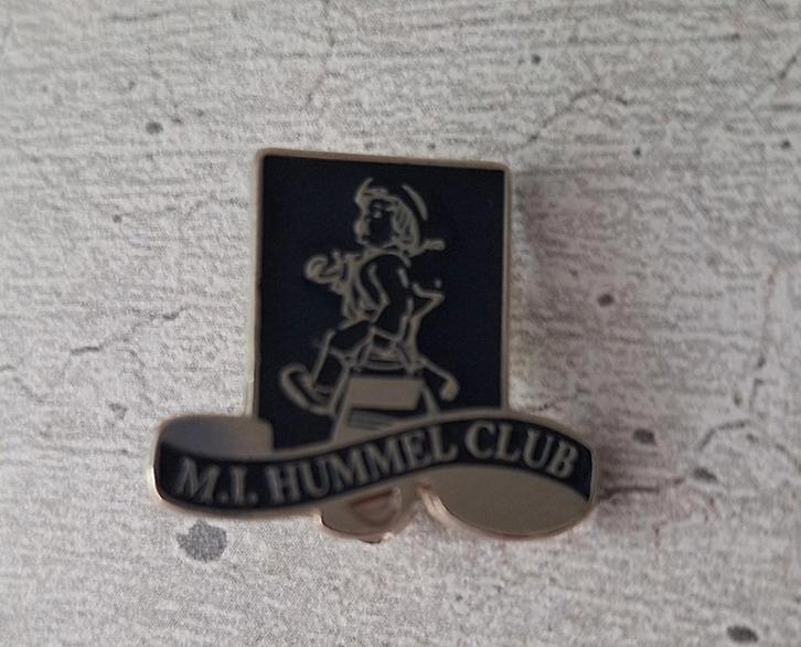 TE KOOP! Speldje van Hummelclub! Als NIEUW!, Verzamelen, Speldjes, Pins en Buttons, Zo goed als nieuw, Speldje of Pin, Merk, Ophalen of Verzenden